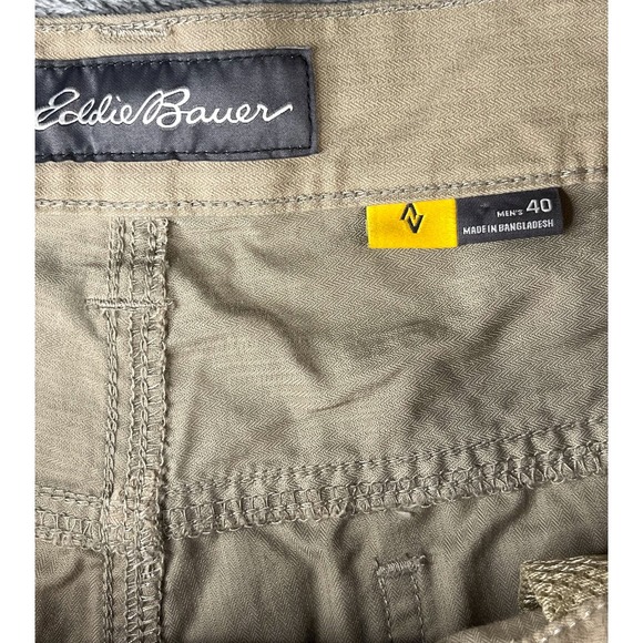 Eddie Bauer Mens Tan Canvas Utility Shorts Outdoor Casual Comfort - Picture 4 of 11